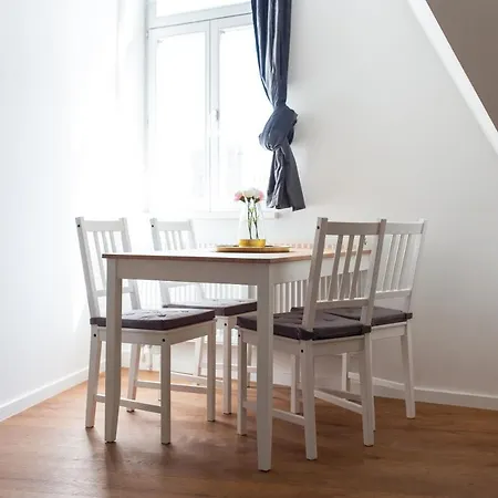 Fullhouse - Halle - M14 - Marketplace - Wonderful View Apartment