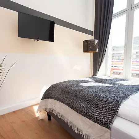 Fullhouse - Halle - M14 - Marketplace - Wonderful View Apartamento