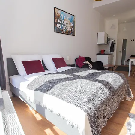 Fullhouse - Halle - M14 - Marketplace - Wonderful View Apartment *