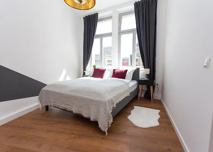 Fullhouse - Halle - M14 - Marketplace - Wonderful View *