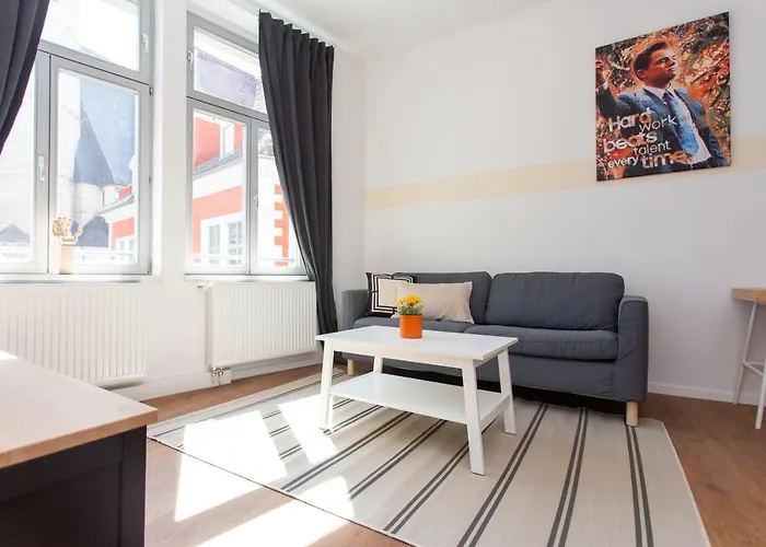 Fullhouse - Halle - M14 - Marketplace - Wonderful View *