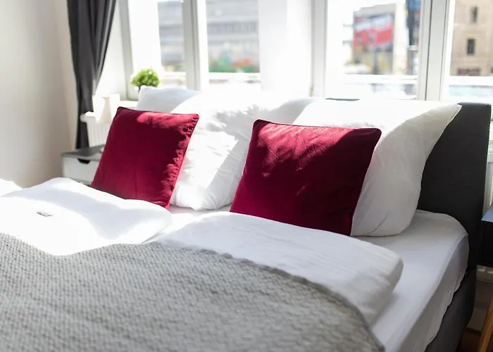 Fullhouse - Halle - M14 - Marketplace - Wonderful View *