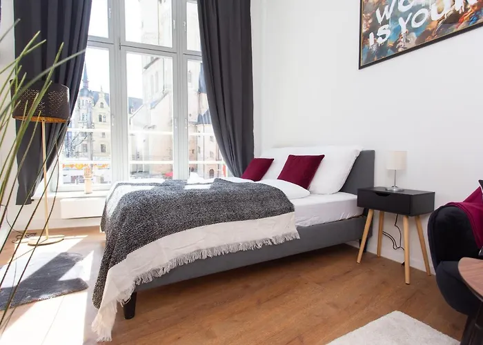 Fullhouse - Halle - M14 - Marketplace - Wonderful View Apartamento