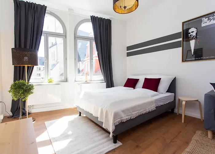 Fullhouse - Halle - M14 - Marketplace - Wonderful View