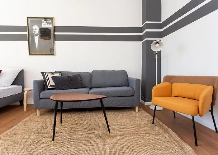 Fullhouse - Halle - M14 - Marketplace - Wonderful View