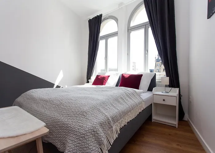 Fullhouse - Halle - M14 - Marketplace - Wonderful View Apartamento *